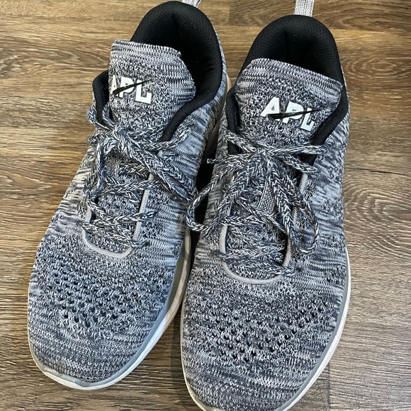 Athletic Propulsion Labs TechLoom Pro Sneakers - Picture 2 of 5